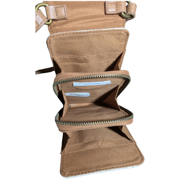 Maurices - Crossbody - Purse/Wallet - Tan/Brown - Adjustable Strap- Lots of Room - Picture 8 of 11